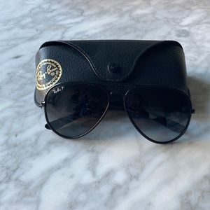 Black Ray Ban Polarized Aviator sunglasses